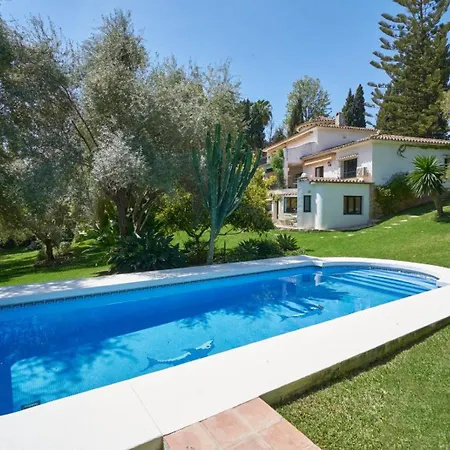 Dos Palomas On The Golden Mile In Marbella